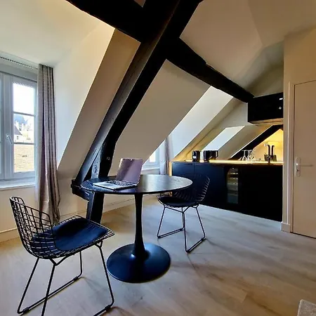 The Nest. Duplex Jacuzzi Hyper Centre De Senlis * Senlis (Oise)