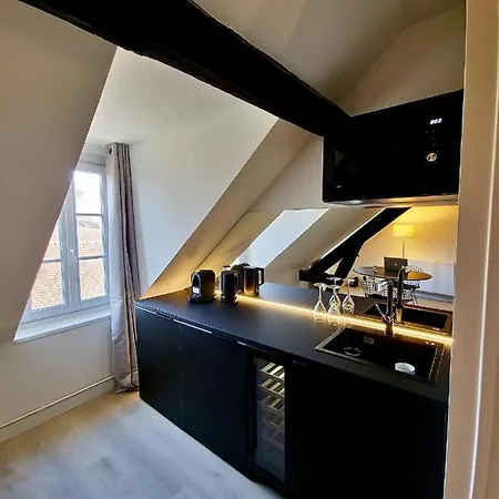 The Nest. Duplex Jacuzzi Hyper Centre De Senlis Hotel *